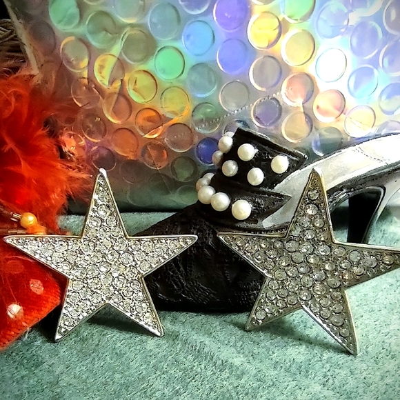 Crystal Encrusted Star Clip-on Earrings - Picture 5 of 12